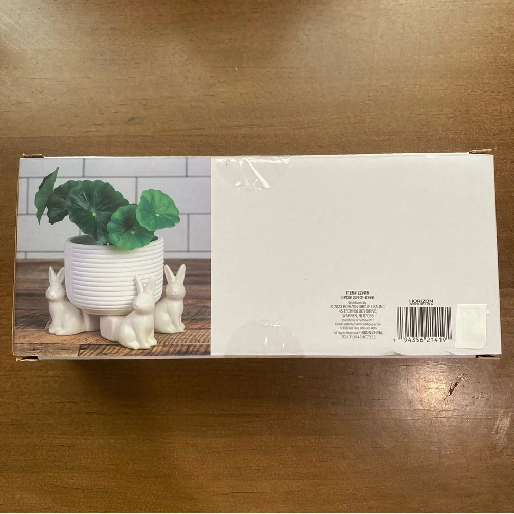 Target Bullseye Easter Bunny Plant Stand Figurals 3 Count White NWT